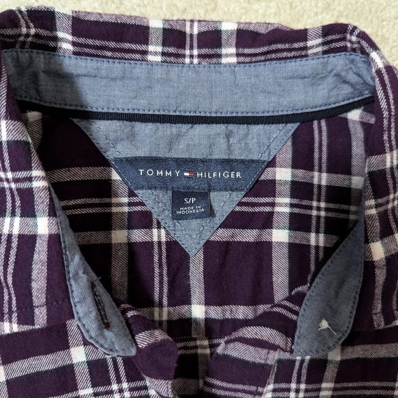 (Bundle 2 for $15) EUC Tommy Hilfiger Purple Plaid Button-up Shirt - Picture 4 of 7